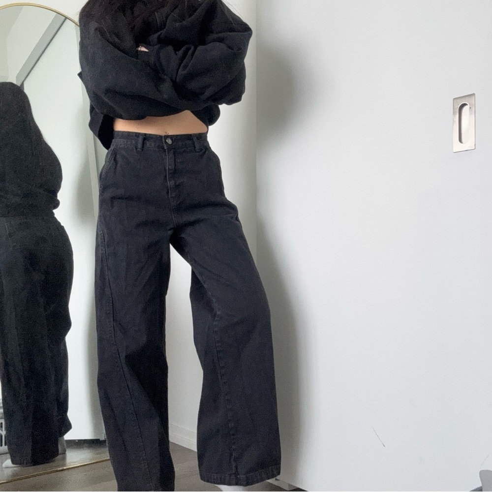 Black Wide-Leg Jeans